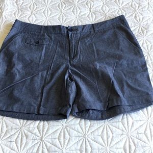 8/15 Nicole Miller denim mix cuffed shorts